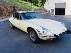 Jaguar E-Type photo