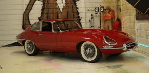 Jaguar E-Type photo