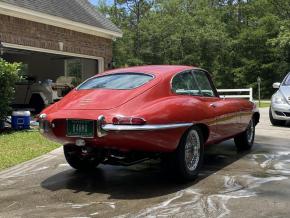 Jaguar E-Type photo