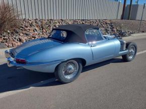 Jaguar E-Type photo