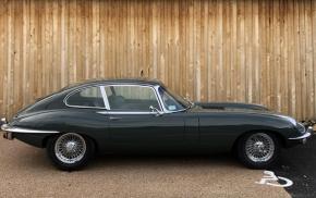 Jaguar E-Type photo