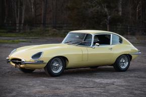 Jaguar E-Type photo