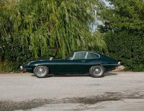 Jaguar E-Type photo