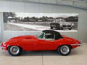 Jaguar E-Type photo