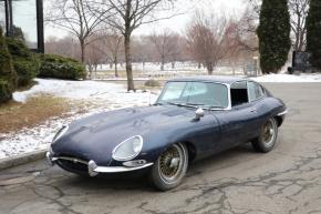 Jaguar E-Type photo