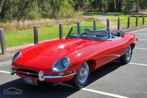 Jaguar E-Type photo