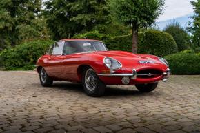 Jaguar E-Type photo