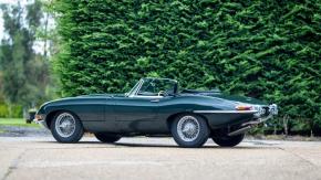 Jaguar E-Type photo