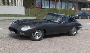 Jaguar E-Type photo