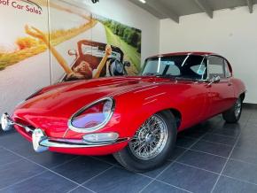 Jaguar E-Type photo