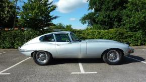 Jaguar E-Type photo