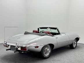 Jaguar E-Type photo