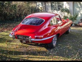 Jaguar E-Type photo