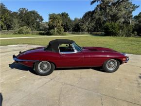 Jaguar E-Type photo