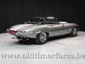 Jaguar E-Type photo