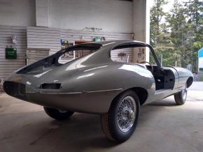 Jaguar E-Type photo