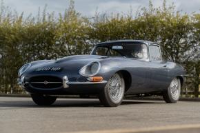 Jaguar E-Type photo