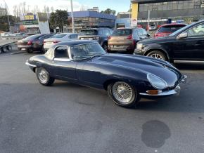 Jaguar E-Type photo