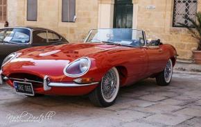 Jaguar E-Type photo