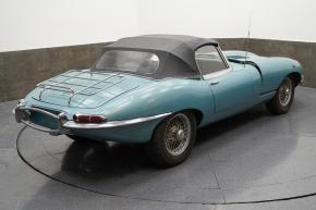 Jaguar E-Type photo