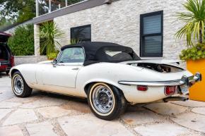 Jaguar E-Type photo