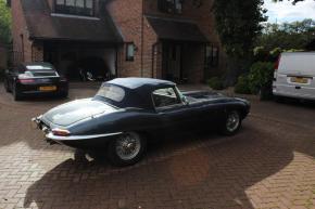 Jaguar E-Type photo