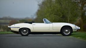 Jaguar E-Type photo