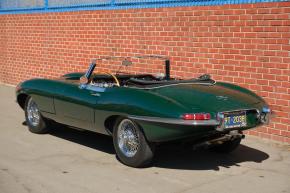 Jaguar E-Type photo