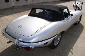 Jaguar E-Type photo