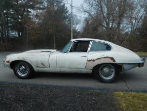 Jaguar E-Type photo