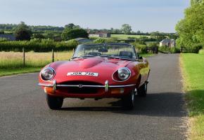 Jaguar E-Type photo