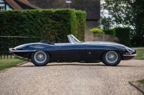 Jaguar E-Type photo