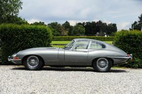 Jaguar E-Type photo