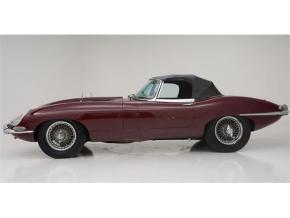 Jaguar E-Type photo