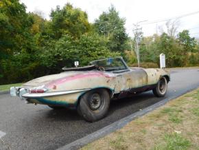 Jaguar E-Type photo