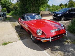 Jaguar E-Type photo