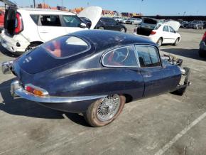 Jaguar E-Type photo