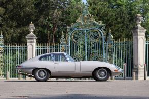 Jaguar E-Type photo