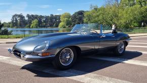 Jaguar E-Type photo