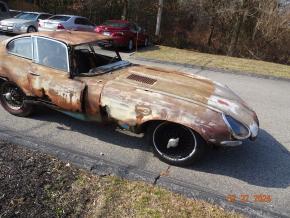 Jaguar E-Type photo