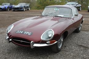 Jaguar E-Type photo