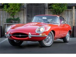 Jaguar E-Type photo