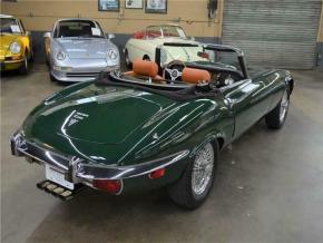 Jaguar E-Type photo