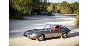 Jaguar E-Type photo