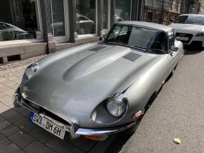 Jaguar E-Type photo