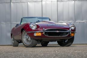 Jaguar E-Type photo