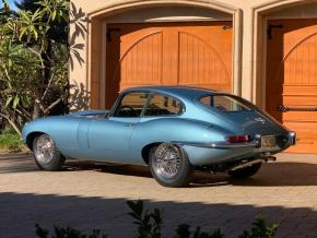 Jaguar E-Type photo