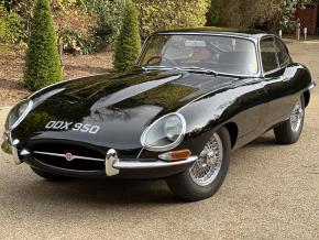 Jaguar E-Type photo