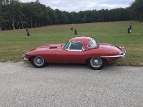 Jaguar E-Type photo