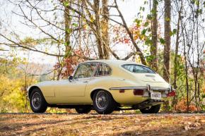 Jaguar E-Type photo